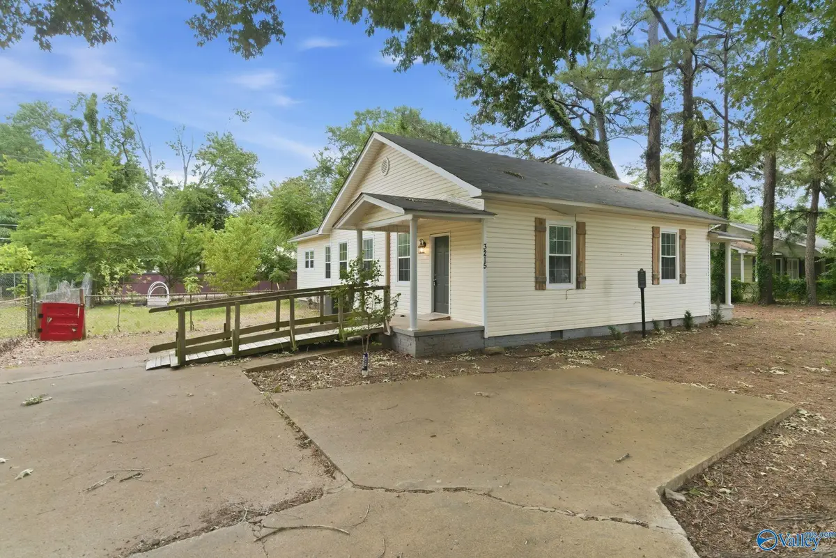 3215 Clopton Street Sw, Huntsville, AL 35805 - #1