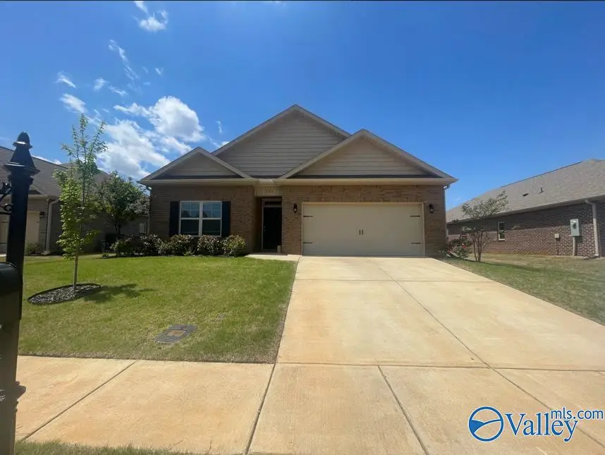 505 E River Landing Blvd, Madison, AL 35756 - #2
