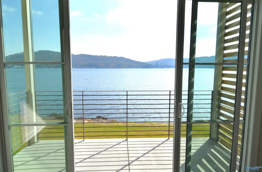 202 Paddle Wheel Drive #202, Guntersville, AL 35976 - #2