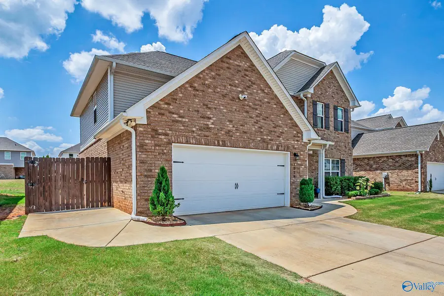 4228 Textile Lane Sw, Huntsville, AL 35805 - #2