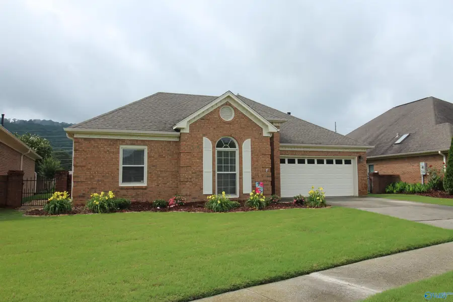 15067 Ashmont Blvd, Huntsville, AL 35803 - #2