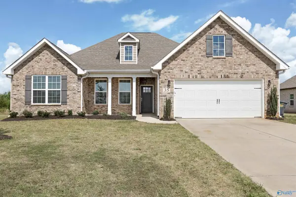 35 Winchester Drive, Decatur, AL 35603