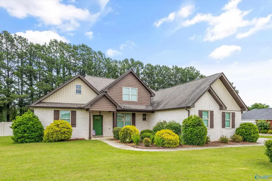 15414 Craft Lane, Athens, AL 35613 - #2