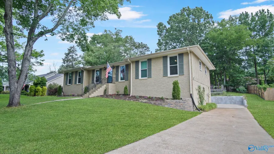 2609 SE Galahad Drive, Huntsville, AL 35803 - #2