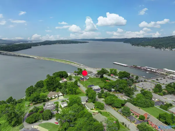 245 Hill Avenue, Guntersville, AL 35976