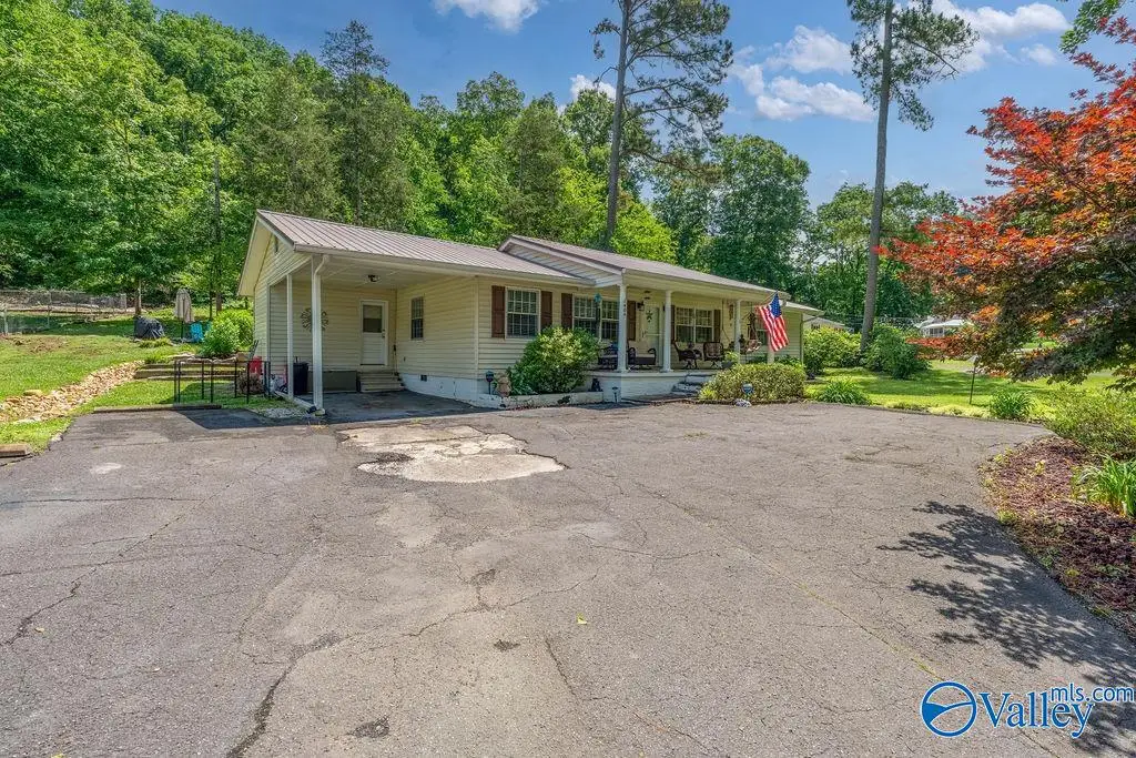 1404 Patterson Street, Guntersville, AL 35976 - #1