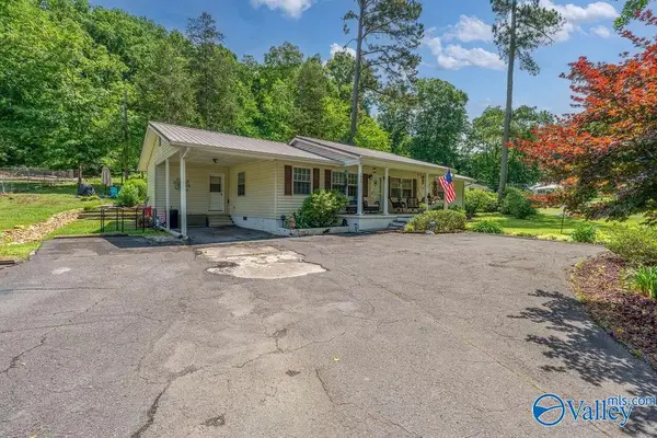 1404 Patterson Street, Guntersville, AL 35976