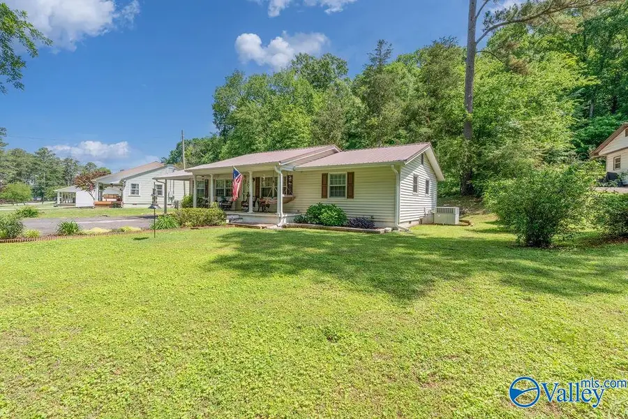 1404 Patterson Street, Guntersville, AL 35976 - #3