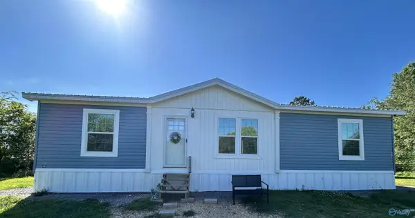 4862 Lakeplace Lane, Cedar Bluff, AL 35959
