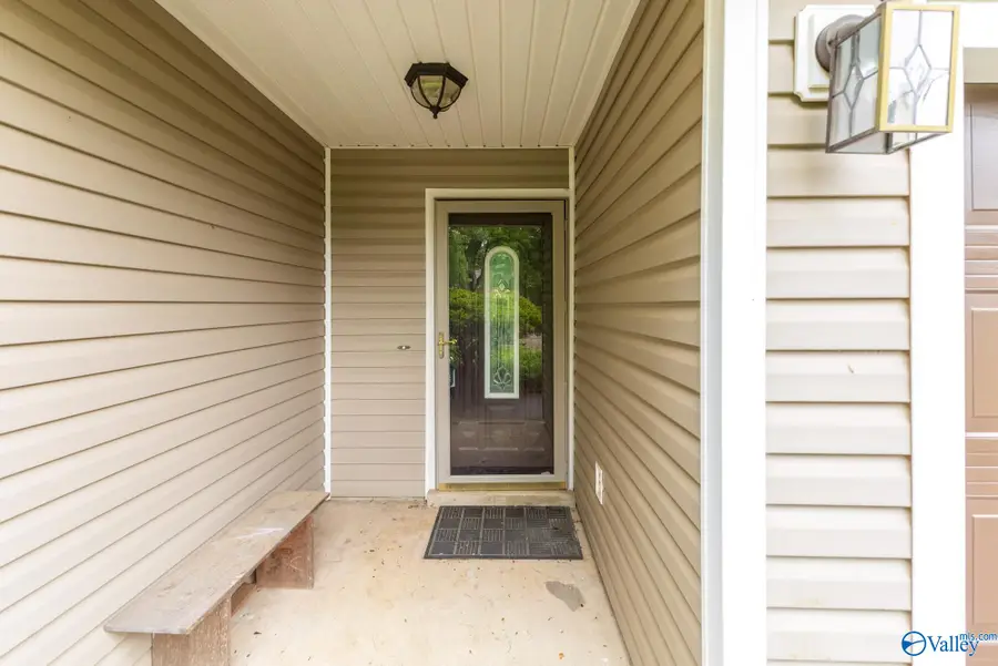 2507 Reabok Circle Sw, Huntsville, AL 35803 - #2