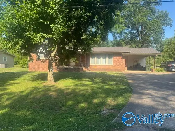 2202 Roseberry Drive, Scottsboro, AL 35768