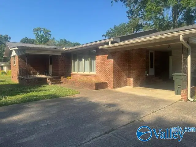 2202 Roseberry Drive, Scottsboro, AL 35768 - #2