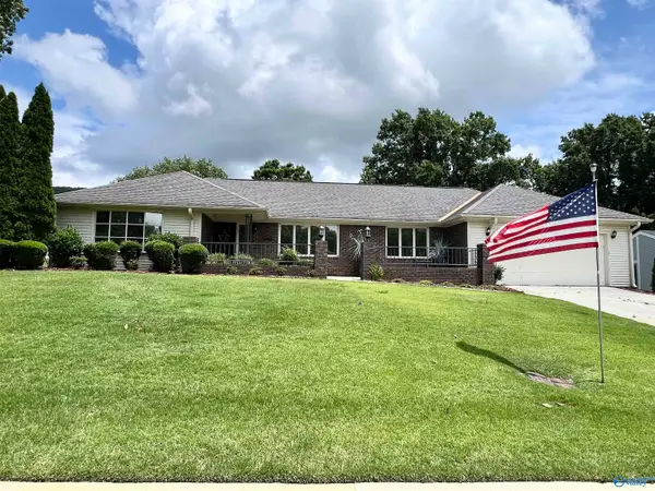 9403 Dons Court Se, Huntsville, AL 35803