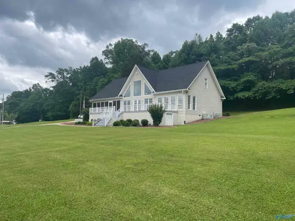 922 Riverview Drive, Gadsden, AL 35903