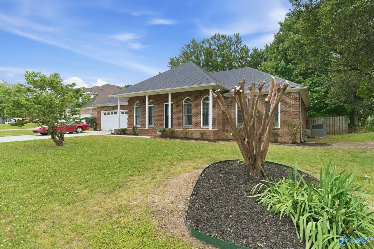 100 Pebblebrook Circle, Madison, AL 35758 - #1