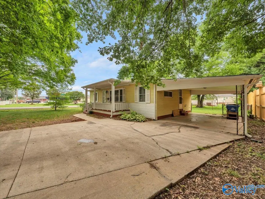 301 Shaw Street, Athens, AL 35611 - #3