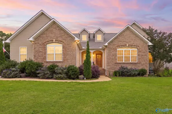 250 Berkshire Lane, Albertville, AL 35950