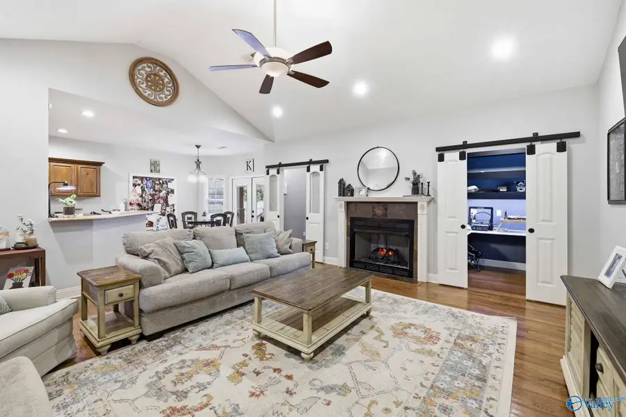 250 Berkshire Lane, Albertville, AL 35950 - #3