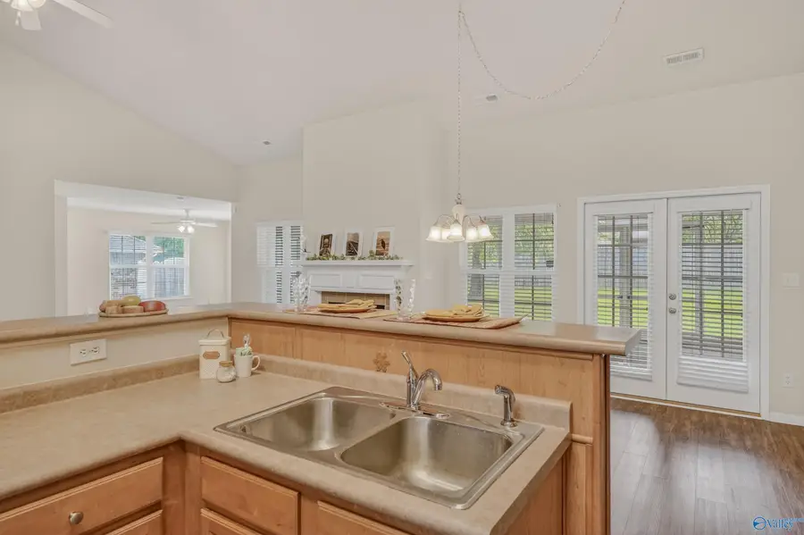 4802 Wainscott Road, Owens Cross Roads, AL 35763 - #2