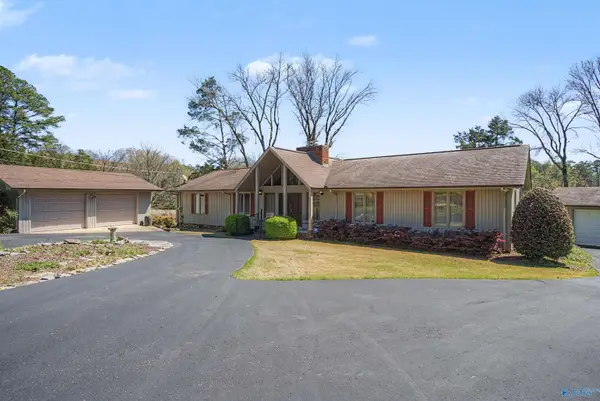 170 Cedar Circle, Guntersville, AL 35976