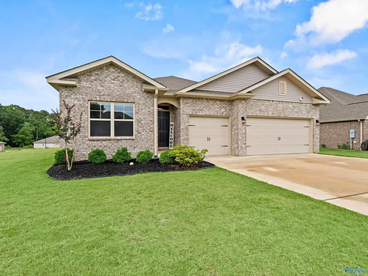 500 Foxridge Drive Sw, Hartselle, AL 35640 - #1