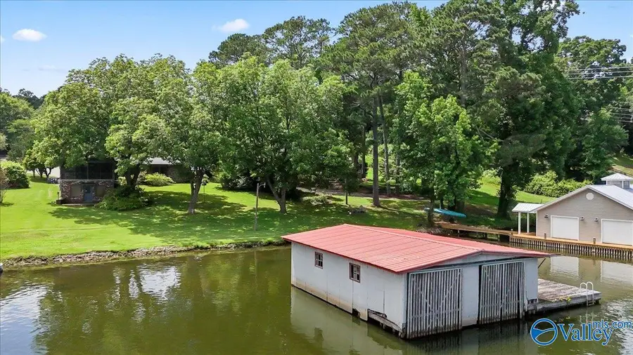 3209 Sunrise Drive, Guntersville, AL 35976 - #3