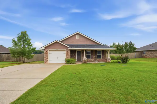 221 Candlenut Court, Harvest, AL 35749