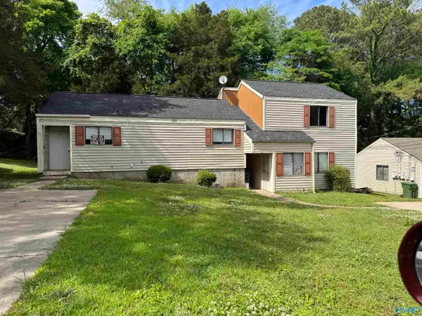 2716 NW Clayton Drive Nw, Huntsville, AL 35810