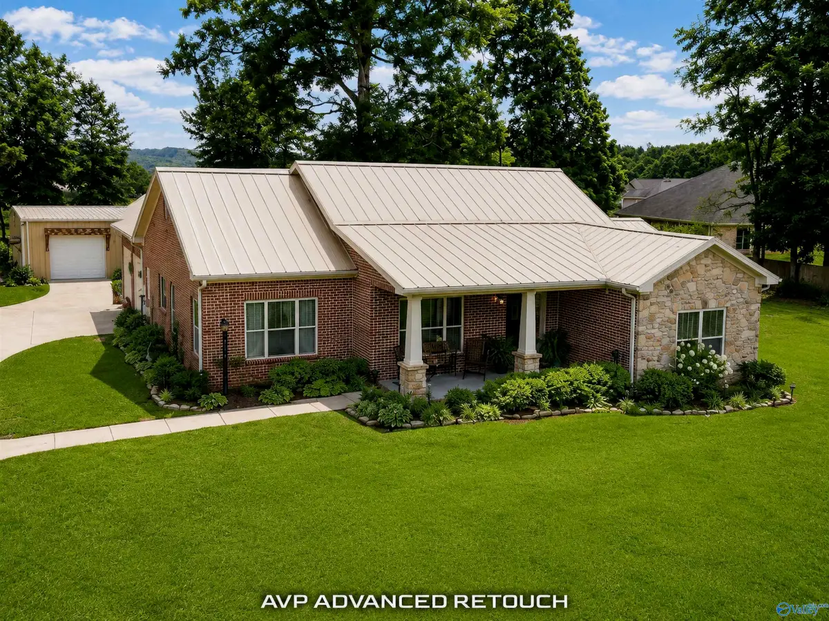 3526 South Chapel Hill Road, Decatur, AL 35603 - #1