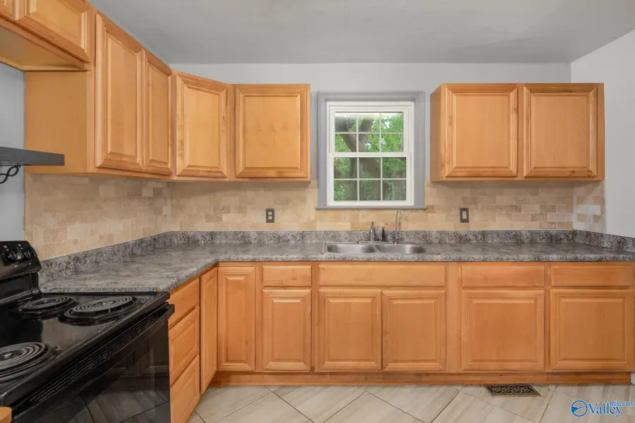 2401 Gallatin Street, Huntsville, AL 35801 - #3