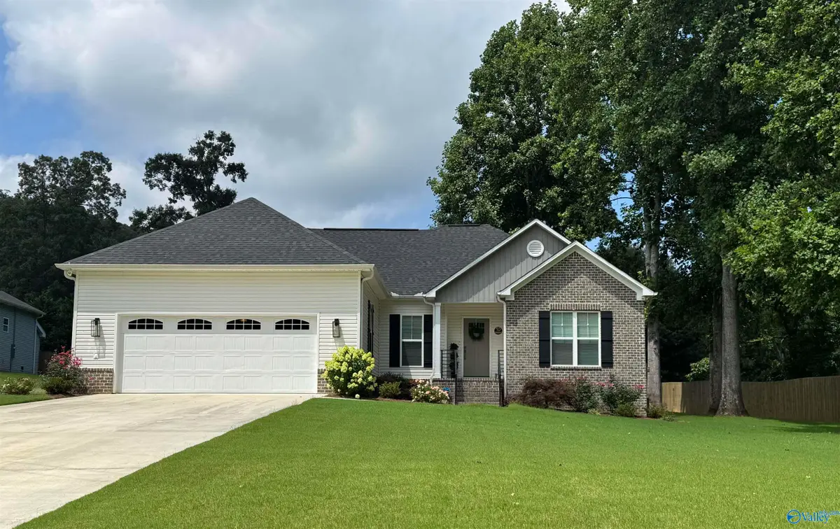10 Deer Run Road, Guntersville, AL 35976 - #1