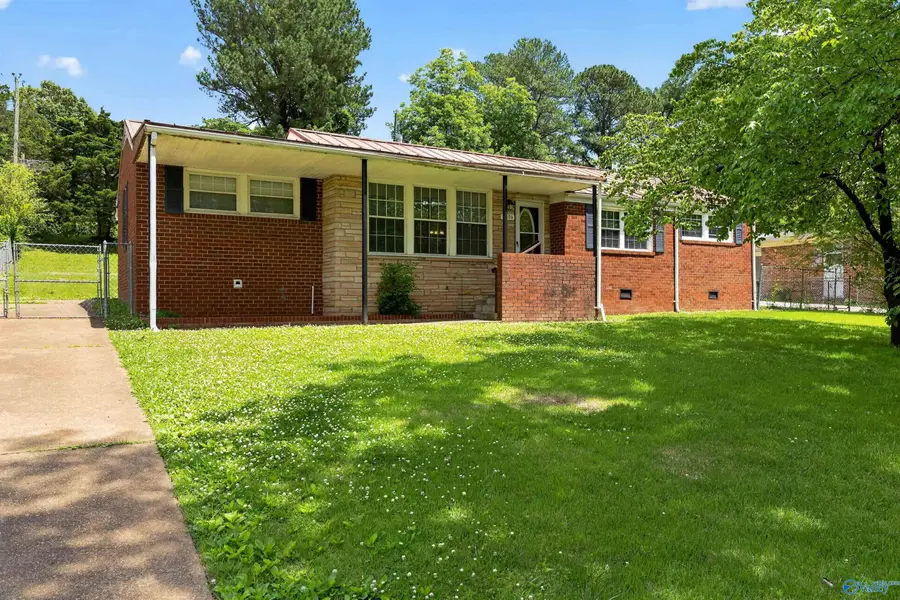 3806 Lakeview Drive Nw, Huntsville, AL 35810 - #2
