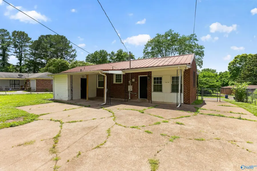 3806 Lakeview Drive Nw, Huntsville, AL 35810 - #3