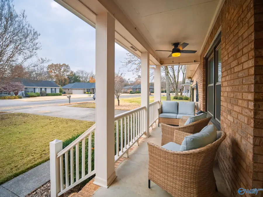 782 SE Cornelia Drive Se, Huntsville, AL 35802 - #2