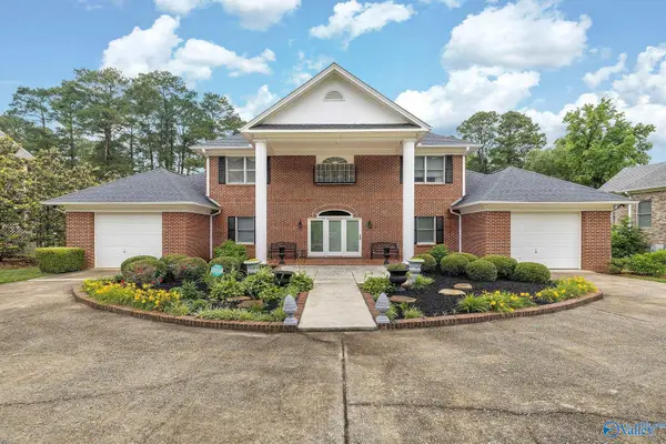 1365 Signal Point Road, Guntersville, AL 35976