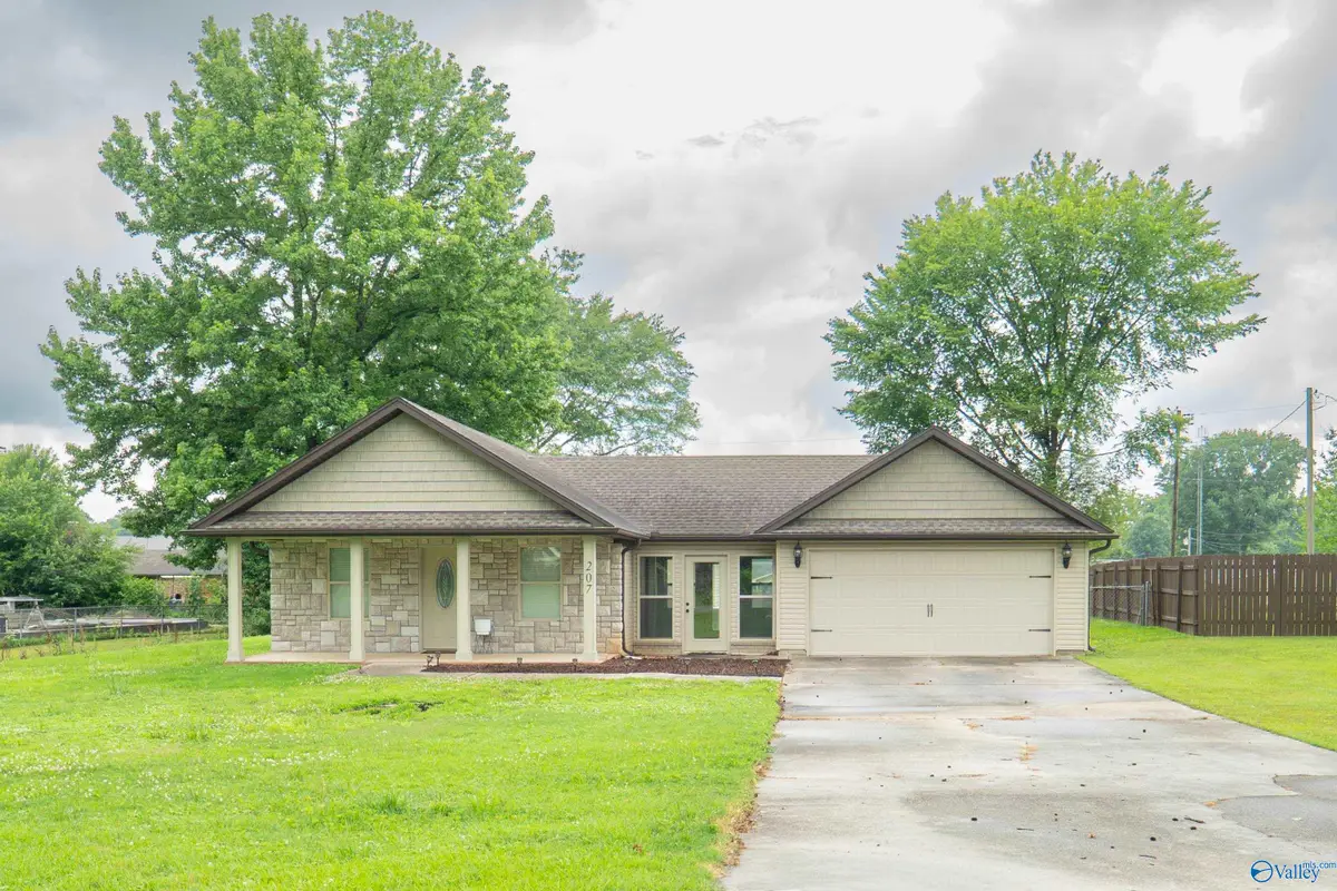 207 Williams Avenue, Florence, AL 35634 - #1