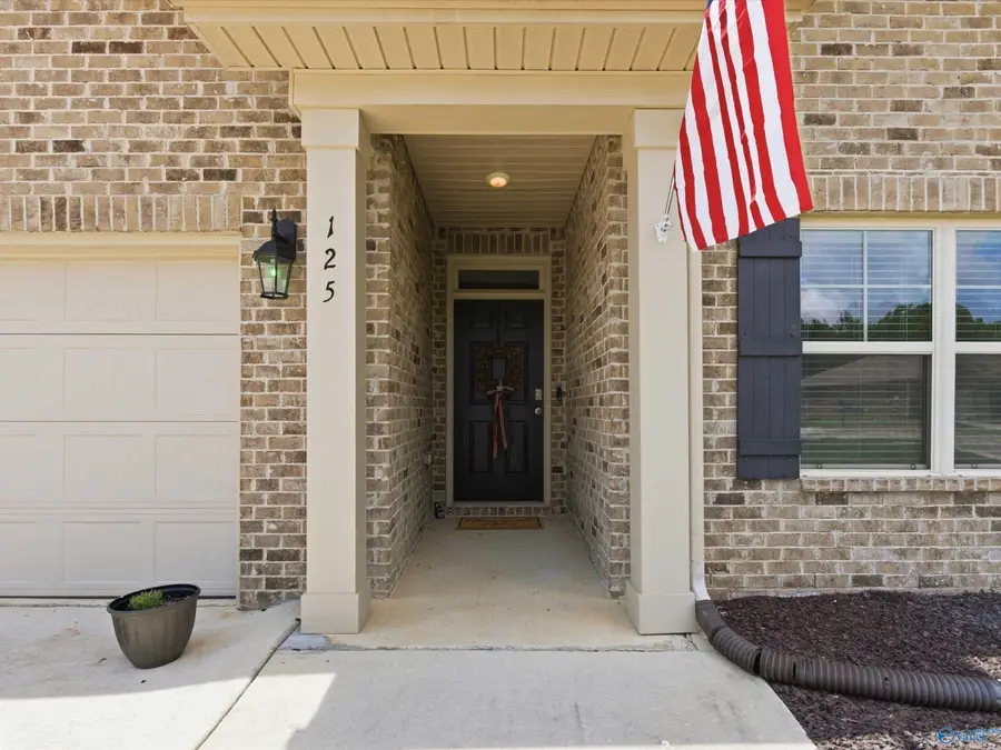 125 Cave Springs Circle, Owens Cross Roads, AL 35763 - #3