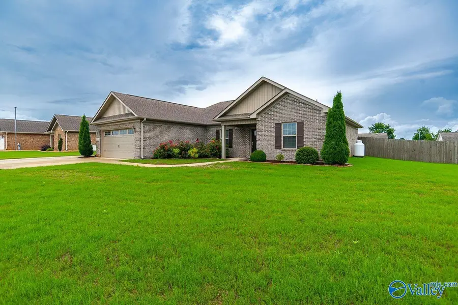 113 Stillwood Drive, Hazel Green, AL 35750 - #2