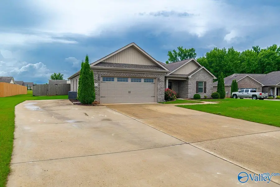 113 Stillwood Drive, Hazel Green, AL 35750 - #3