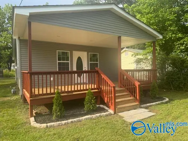 509 Earl Street, Scottsboro, AL 35768 - #1