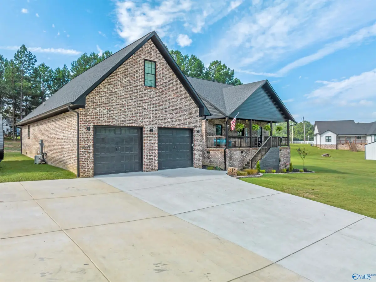 68 Pierce Road, Albertville, AL 35951 - #1