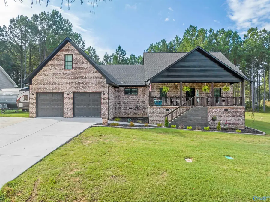 68 Pierce Road, Albertville, AL 35951 - #2