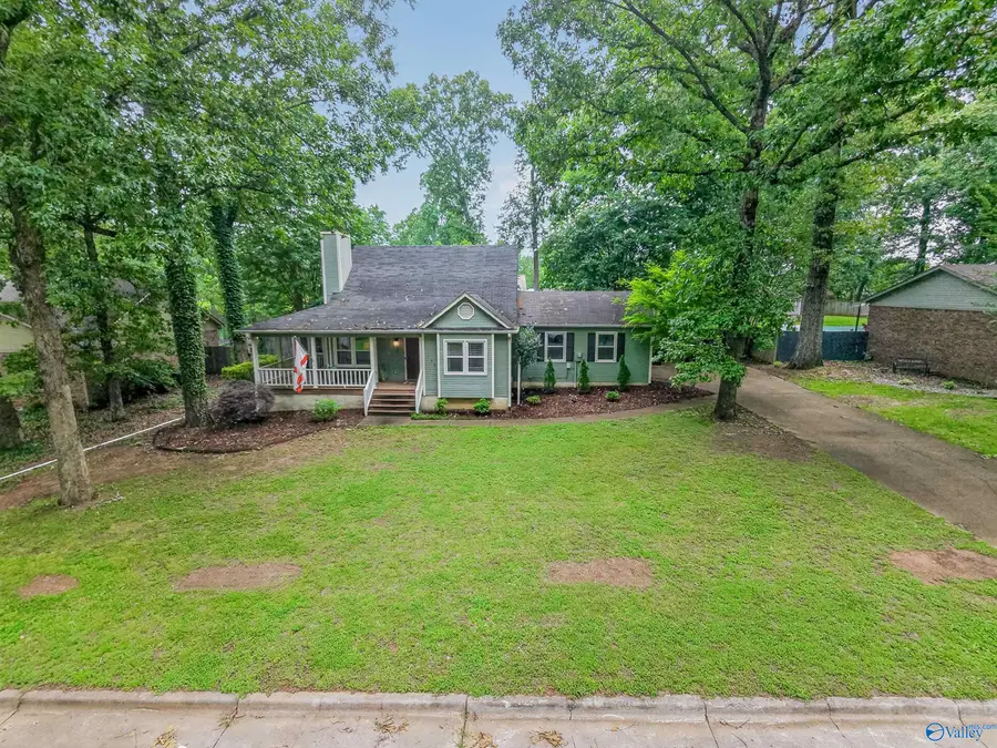 132 Oakcrest Road, Huntsville, AL 35811 - #3