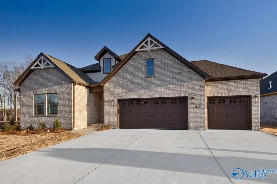 2109 Bloomfell Bend, Huntsville, AL 35802 - #2