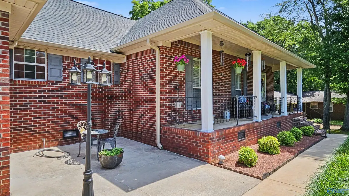 713 Cloverdale Court, Athens, AL 35611 - #1