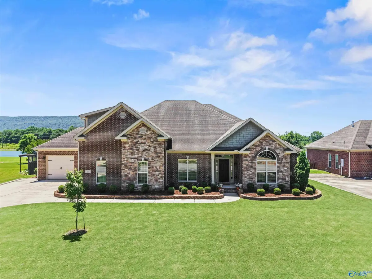 8 Abby Glen Way, Gurley, AL 35748 - #1