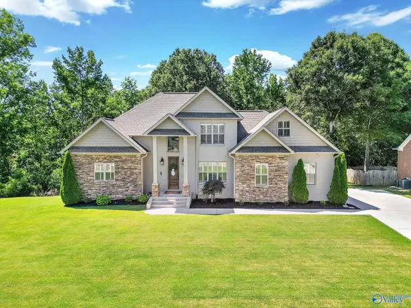 503 Meadowview Drive Ne, Hartselle, AL 35640