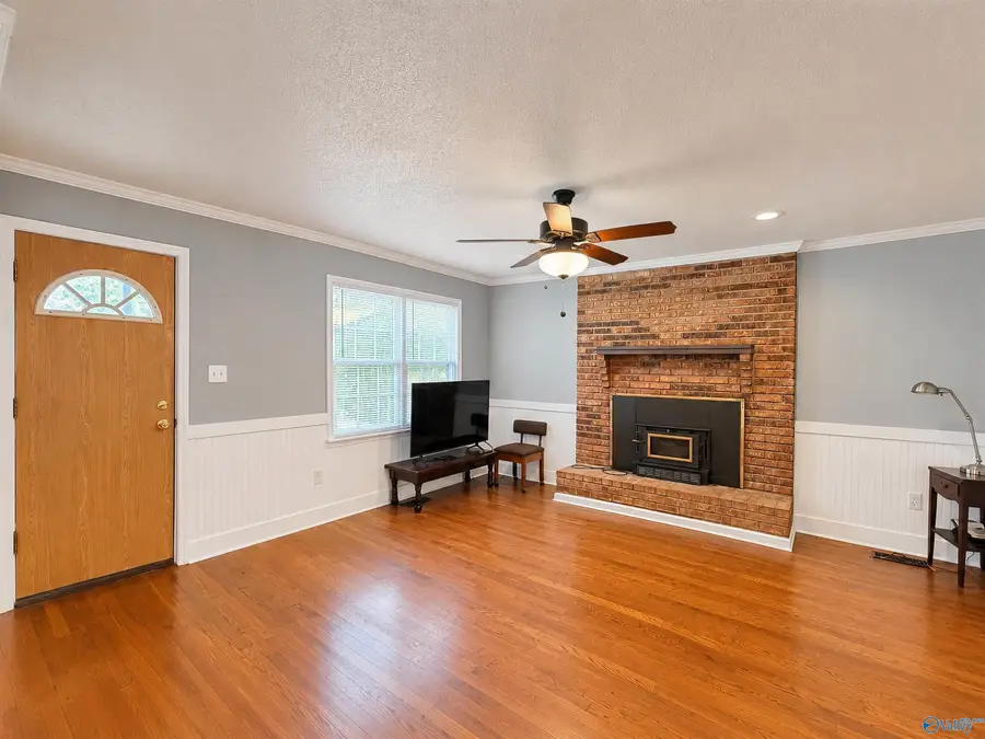 703 East 2nd Street, Tuscumbia, AL 35674 - #3