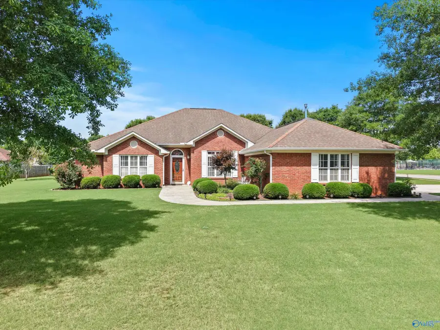 102 Bay Leaf Drive, Madison, AL 35758 - #2