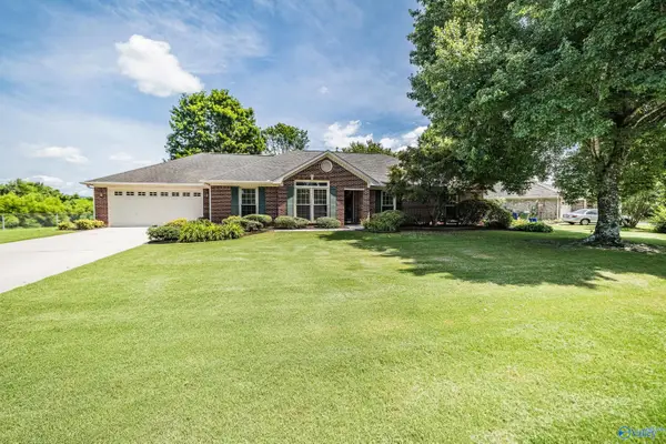 2378 Villaret Drive Sw, Huntsville, AL 35803